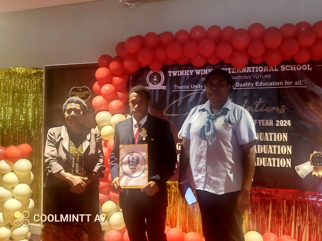 Twinky Winky International scholarship presentation